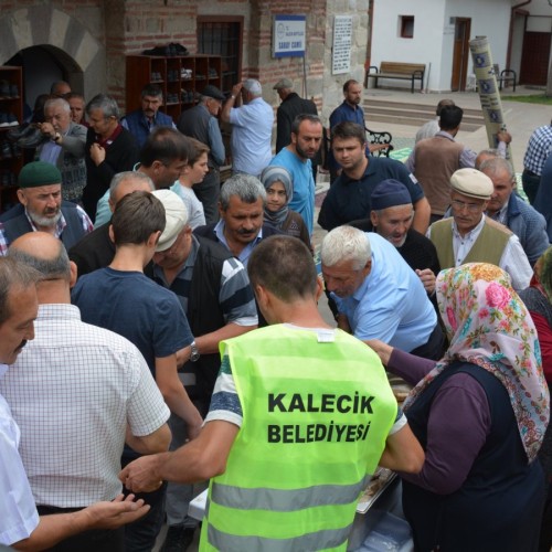 15 Temmuz Şehitleri ve tüm Şehitlerimiz için Kalecik Saray Camii'nde Okutulan Mevlid Programına İlçe Protokolümüz ve Kalecikli hemşerilerimiz katılım sağladı